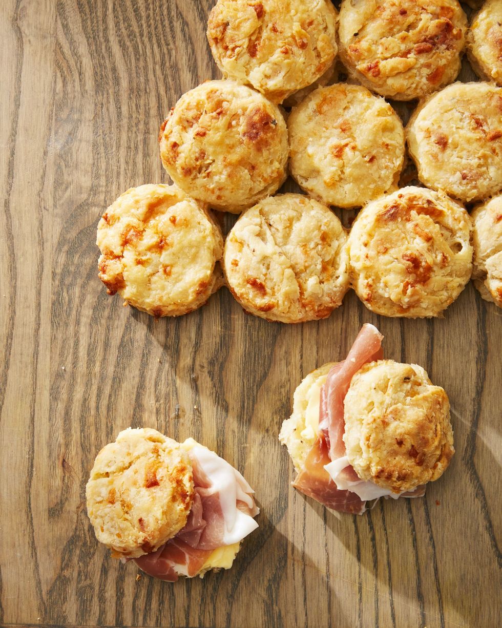 asiago cheese biscuits with prosciutto